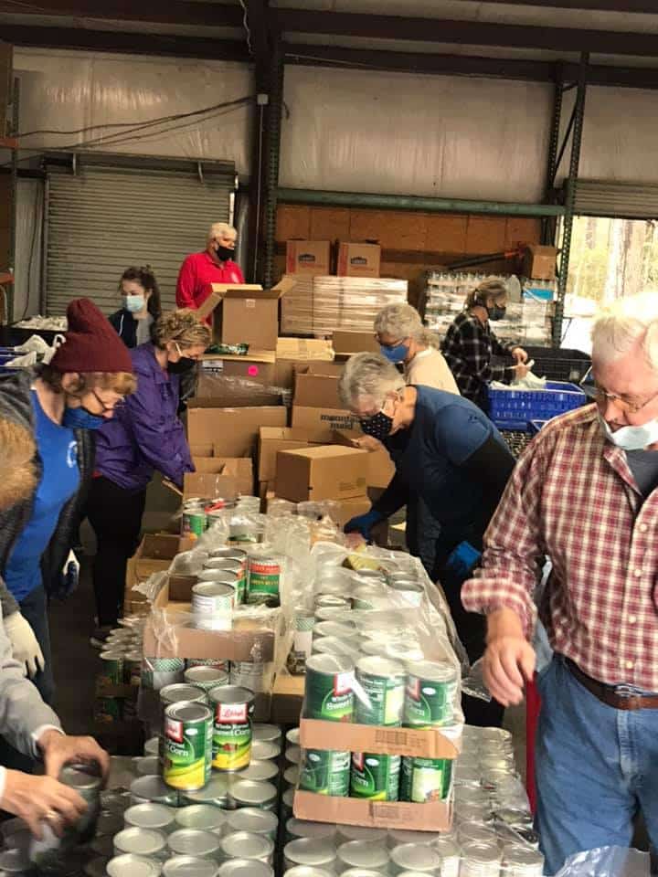 Manna House Ministries Food Pantry Volunteers